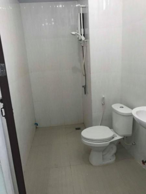 Гостиница KampongBay Makeng II Guesthouse  Кампот